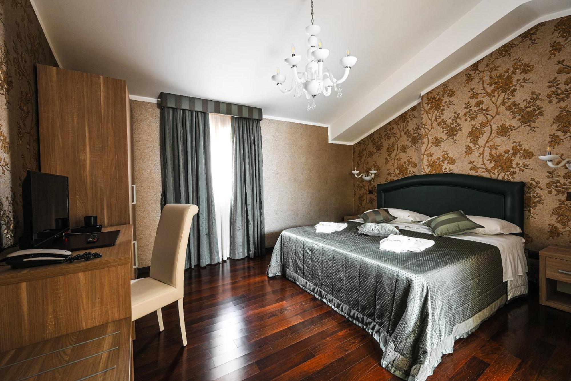 Hotel Mastrodattia 切拉诺 外观 照片